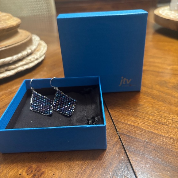 JTV Multicolor Beaded Earrings - Picture 2 of 3